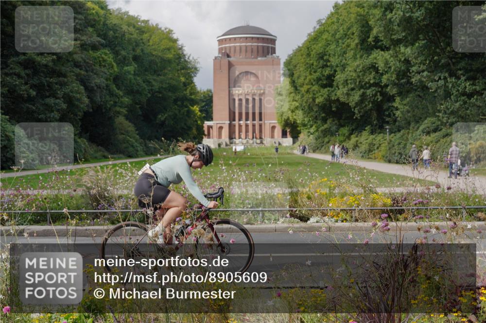 14.09.2025 - Stadtparktriathlon Michael Burmester http://msf.ph/oto/8905609 14.09.2025 12:30:52 Radfahren 1152, 1237, 1251, 1263, 1278, 1288, 1321 meine-sportfotos.de