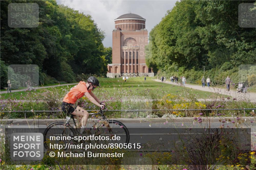 14.09.2025 - Stadtparktriathlon Michael Burmester http://msf.ph/oto/8905615 14.09.2025 12:31:01 Radfahren 1237, 1277, 1278, 1288, 1295 meine-sportfotos.de