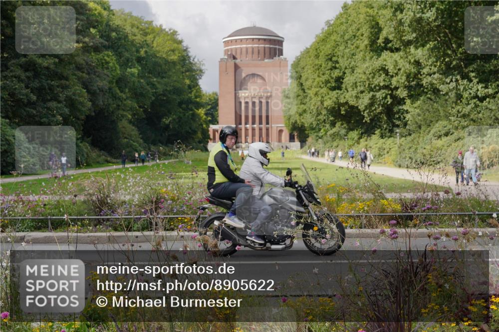 14.09.2025 - Stadtparktriathlon Michael Burmester http://msf.ph/oto/8905622 14.09.2025 12:31:37 Radfahren 1124, 1279, 1281 meine-sportfotos.de