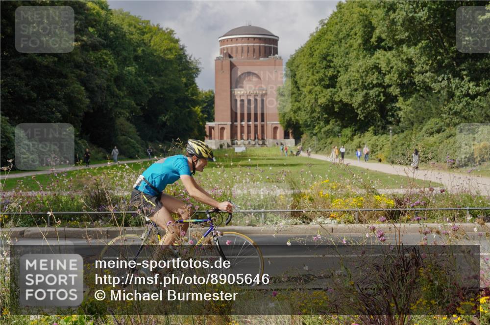 14.09.2025 - Stadtparktriathlon Michael Burmester http://msf.ph/oto/8905646 14.09.2025 12:33:12 Radfahren 1148, 1150, 1156, 1224, 1245, 1247, 1255, 1287 meine-sportfotos.de