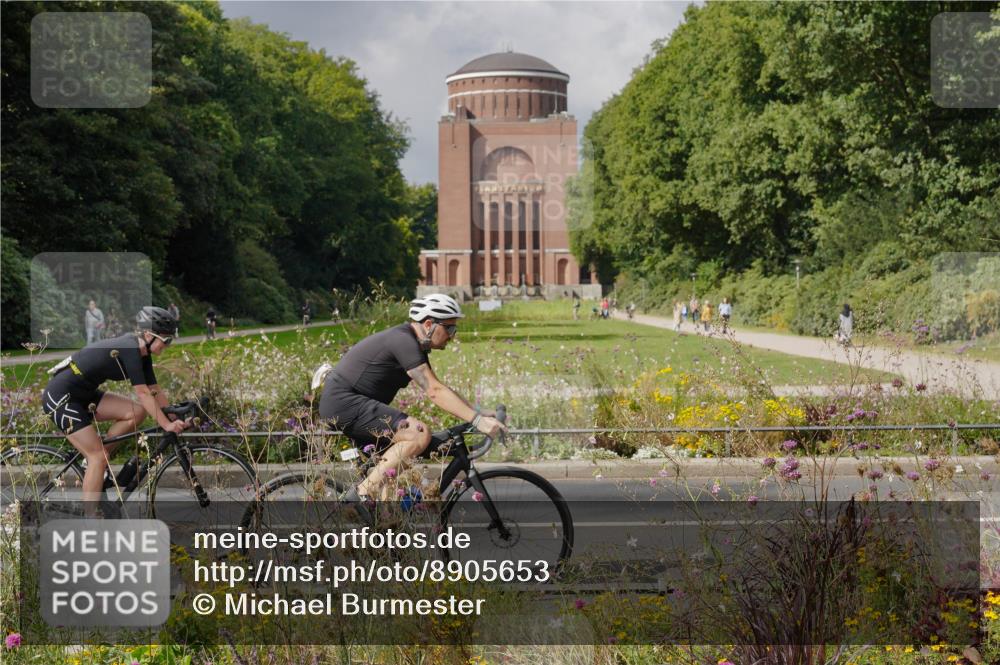 14.09.2025 - Stadtparktriathlon Michael Burmester http://msf.ph/oto/8905653 14.09.2025 12:33:31 Radfahren 1141, 1229 meine-sportfotos.de