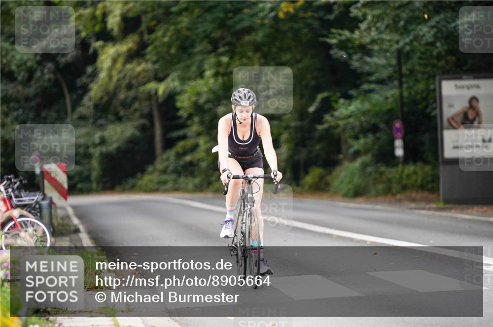 14.09.2025 - Stadtparktriathlon Michael Burmester http://msf.ph/oto/8905664 14.09.2025 13:11:00 Radfahren 1450 meine-sportfotos.de