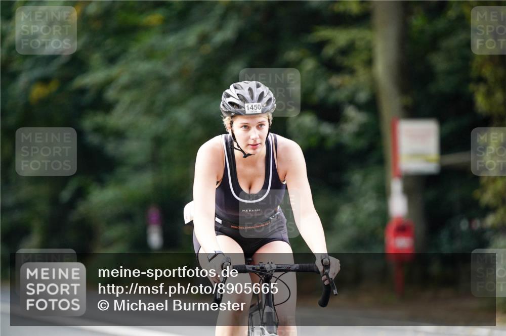14.09.2025 - Stadtparktriathlon Michael Burmester http://msf.ph/oto/8905665 14.09.2025 13:11:02 Radfahren 1450 meine-sportfotos.de