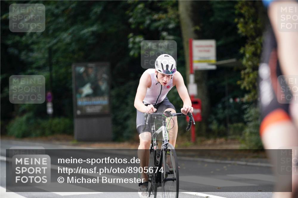14.09.2025 - Stadtparktriathlon Michael Burmester http://msf.ph/oto/8905674 14.09.2025 13:11:31 Radfahren 1374, 1389, 1397, 1434, 1463, 1473, 1475, 1497, 1551 meine-sportfotos.de