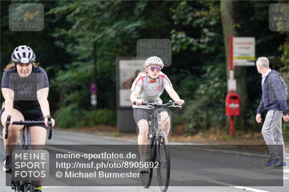 14.09.2025 - Stadtparktriathlon Michael Burmester http://msf.ph/oto/8905692 14.09.2025 13:11:52 Radfahren 1357, 1376, 1435, 1437, 1483, 1521 meine-sportfotos.de
