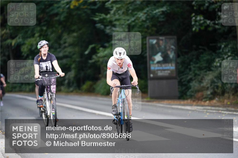 14.09.2025 - Stadtparktriathlon Michael Burmester http://msf.ph/oto/8905698 14.09.2025 13:12:02 Radfahren 1275, 1326, 1357, 1394, 1465, 1545 meine-sportfotos.de