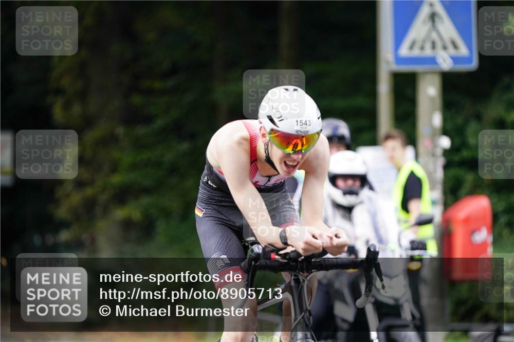 14.09.2025 - Stadtparktriathlon Michael Burmester http://msf.ph/oto/8905713 14.09.2025 13:12:23 Radfahren 1370, 1511, 1537, 1543 meine-sportfotos.de