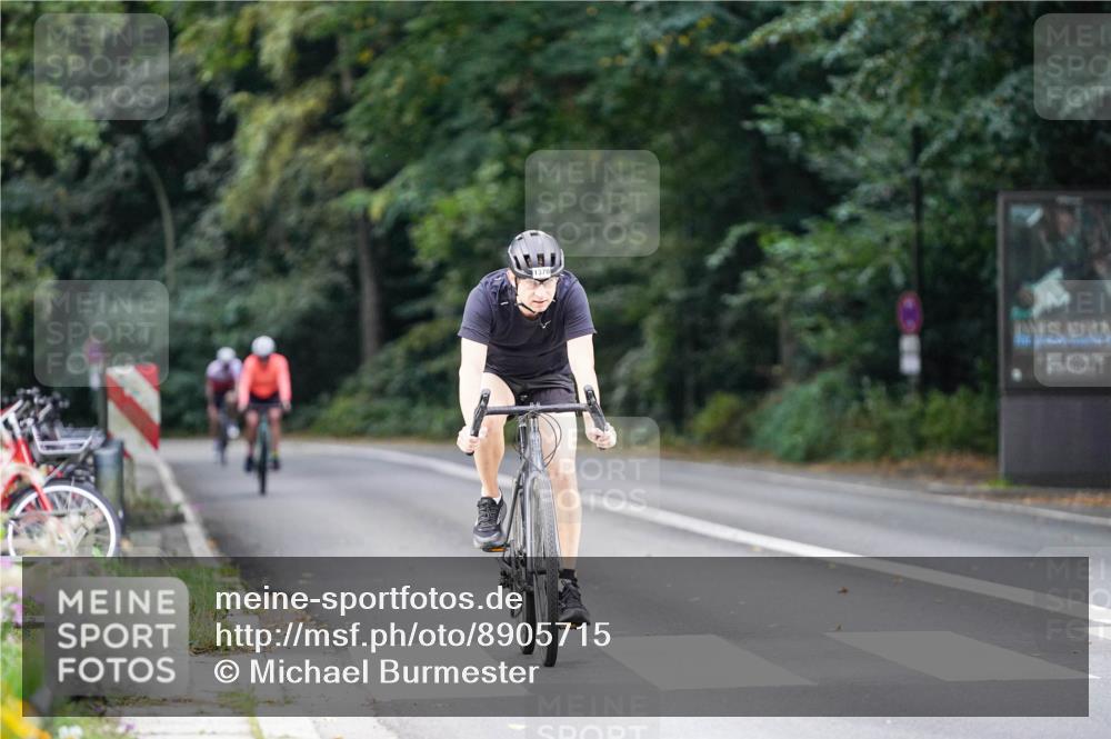 14.09.2025 - Stadtparktriathlon Michael Burmester http://msf.ph/oto/8905715 14.09.2025 13:12:30 Radfahren 1370, 1426 meine-sportfotos.de