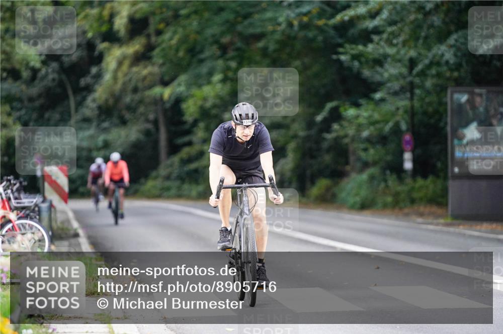 14.09.2025 - Stadtparktriathlon Michael Burmester http://msf.ph/oto/8905716 14.09.2025 13:12:30 Radfahren 1370, 1426 meine-sportfotos.de