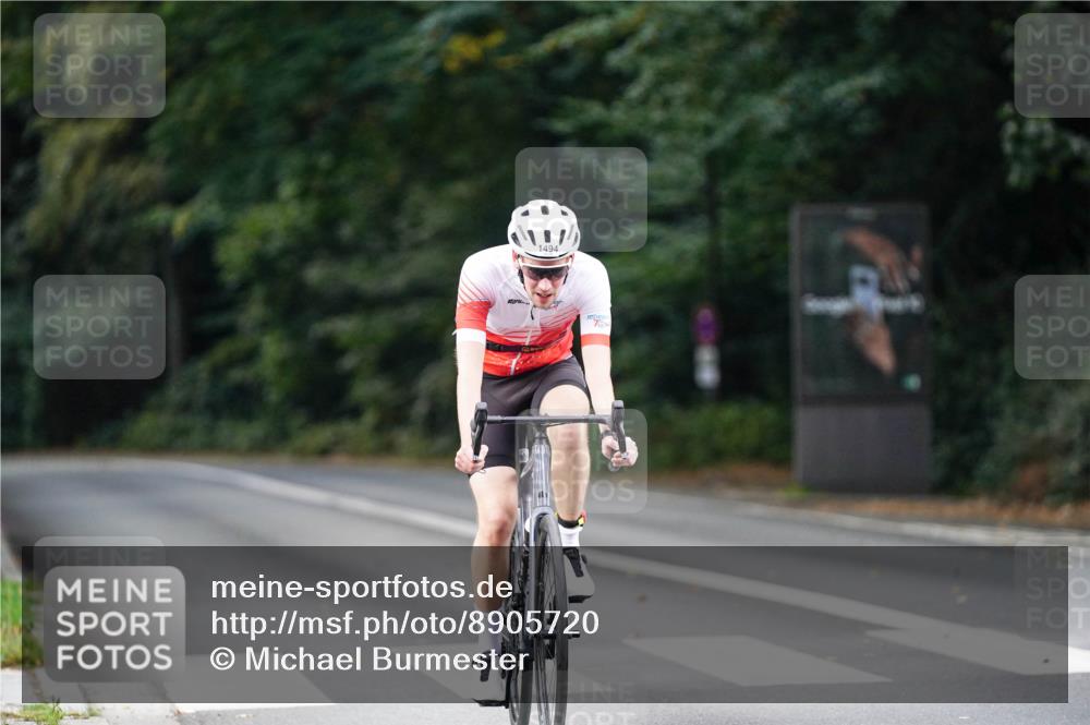 14.09.2025 - Stadtparktriathlon Michael Burmester http://msf.ph/oto/8905720 14.09.2025 13:12:38 Radfahren 1426, 1494 meine-sportfotos.de