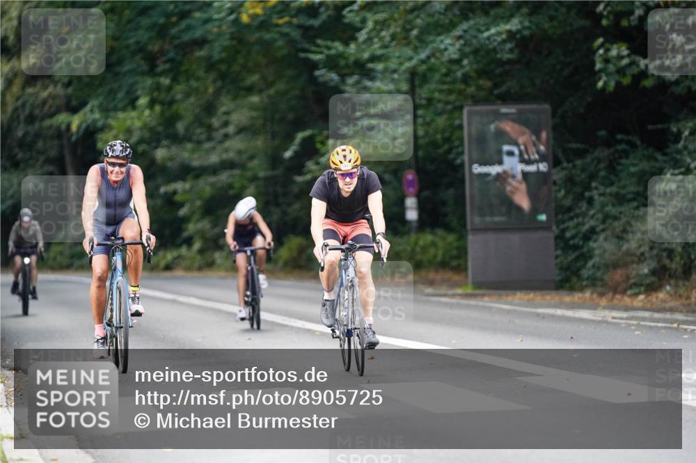 14.09.2025 - Stadtparktriathlon Michael Burmester http://msf.ph/oto/8905725 14.09.2025 13:13:02 Radfahren 1324, 1350, 1358, 1484, 1490, 1513, 1526, 1546 meine-sportfotos.de