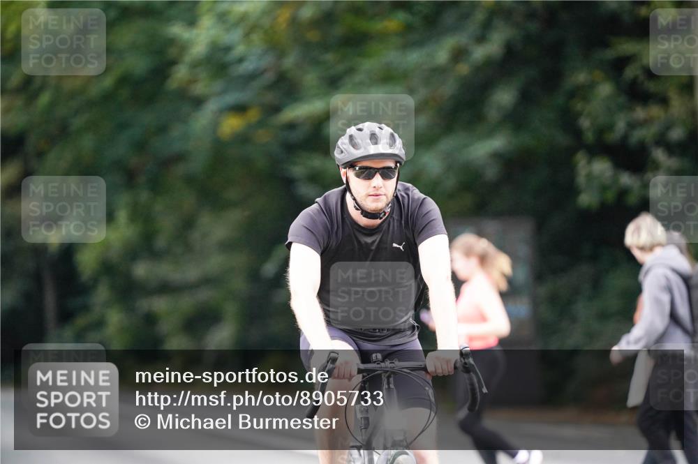 14.09.2025 - Stadtparktriathlon Michael Burmester http://msf.ph/oto/8905733 14.09.2025 13:13:09 Radfahren 1324, 1350, 1490, 1513, 1526 meine-sportfotos.de