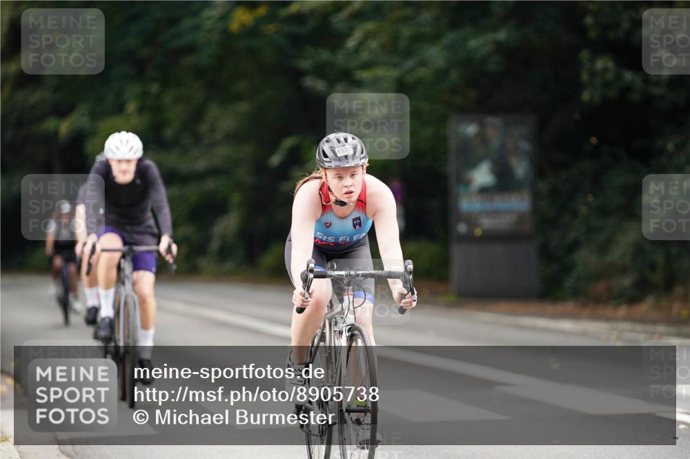 14.09.2025 - Stadtparktriathlon Michael Burmester http://msf.ph/oto/8905738 14.09.2025 13:13:37 Radfahren 1423, 1487, 1505, 1530 meine-sportfotos.de