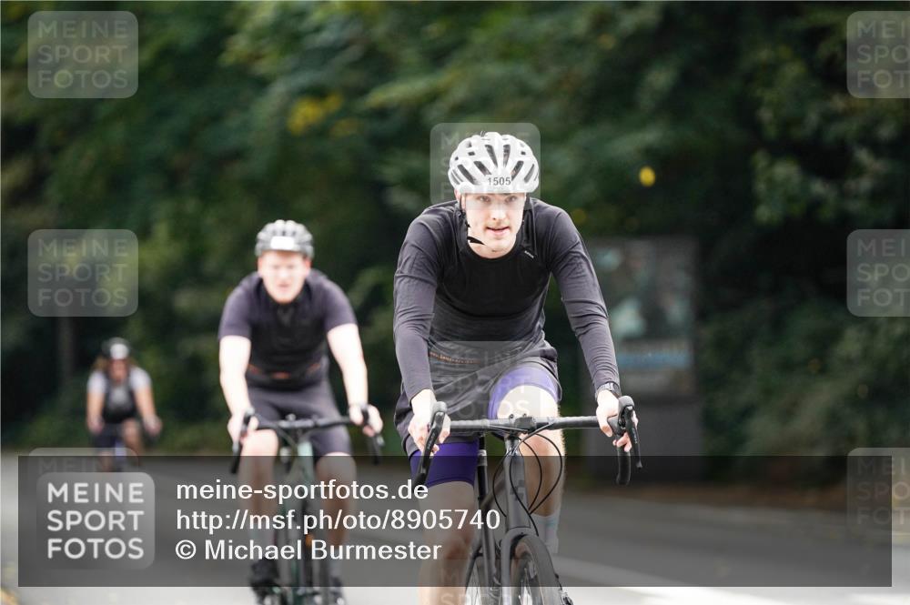 14.09.2025 - Stadtparktriathlon Michael Burmester http://msf.ph/oto/8905740 14.09.2025 13:13:39 Radfahren 1423, 1487, 1505, 1530 meine-sportfotos.de