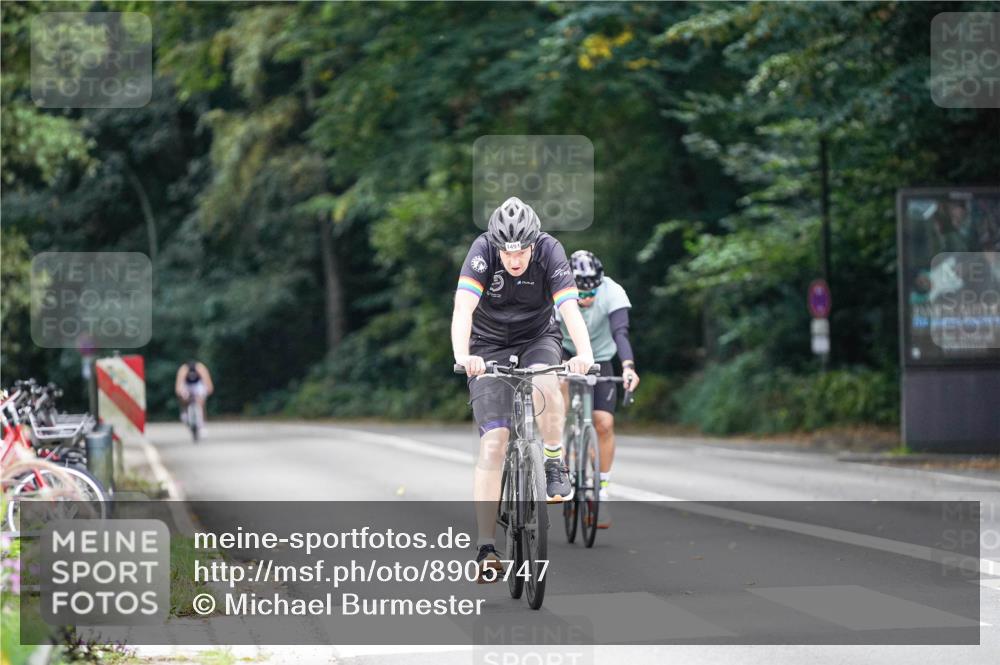 14.09.2025 - Stadtparktriathlon Michael Burmester http://msf.ph/oto/8905747 14.09.2025 13:13:52 Radfahren 1491, 1520 meine-sportfotos.de