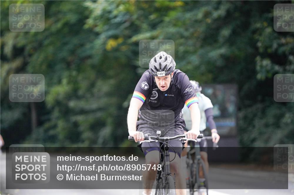 14.09.2025 - Stadtparktriathlon Michael Burmester http://msf.ph/oto/8905748 14.09.2025 13:13:53 Radfahren 1491, 1520 meine-sportfotos.de