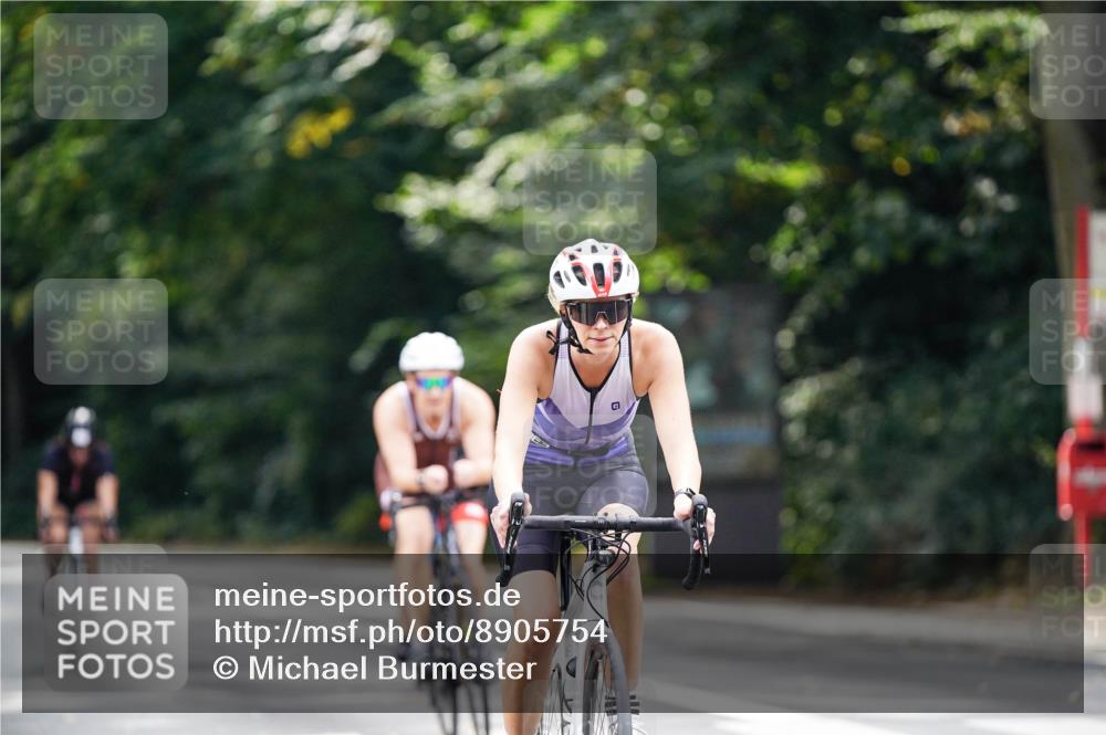 14.09.2025 - Stadtparktriathlon Michael Burmester http://msf.ph/oto/8905754 14.09.2025 13:14:20 Radfahren 1332, 1452, 1495, 1547, 1552 meine-sportfotos.de