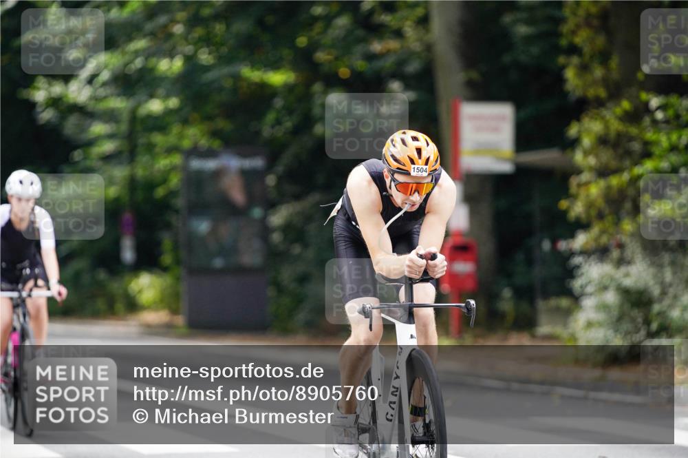 14.09.2025 - Stadtparktriathlon Michael Burmester http://msf.ph/oto/8905760 14.09.2025 13:14:31 Radfahren 1327, 1336, 1504, 1525 meine-sportfotos.de