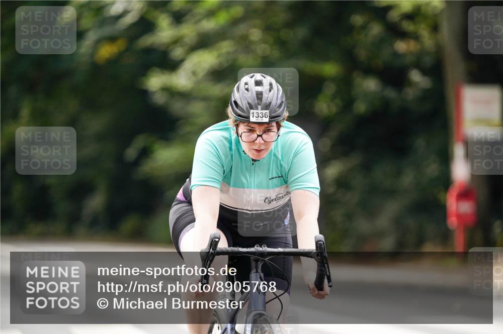 14.09.2025 - Stadtparktriathlon Michael Burmester http://msf.ph/oto/8905768 14.09.2025 13:14:35 Radfahren 1327, 1336, 1430, 1444, 1504, 1525 meine-sportfotos.de