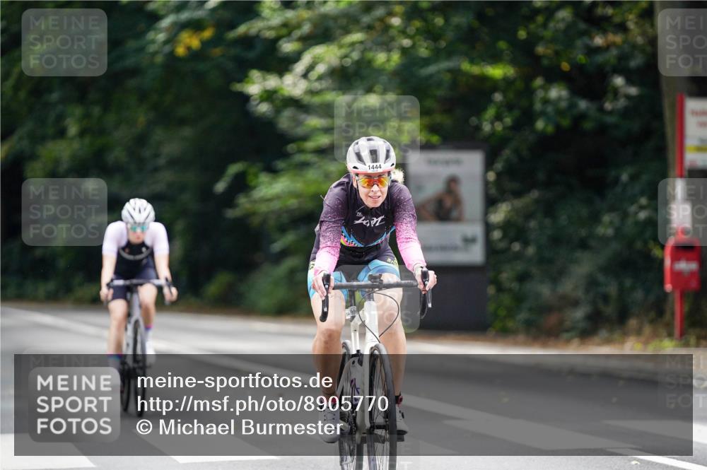 14.09.2025 - Stadtparktriathlon Michael Burmester http://msf.ph/oto/8905770 14.09.2025 13:14:41 Radfahren 1336, 1430, 1444, 1525 meine-sportfotos.de
