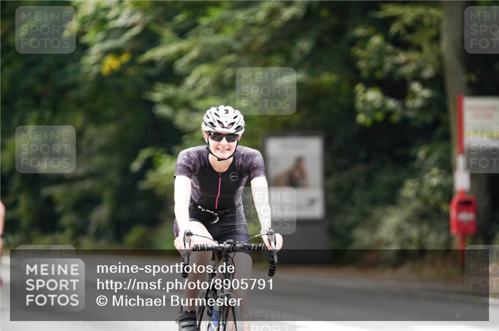 14.09.2025 - Stadtparktriathlon Michael Burmester http://msf.ph/oto/8905791 14.09.2025 13:15:10 Radfahren 1451, 1471, 1514, 1538 meine-sportfotos.de