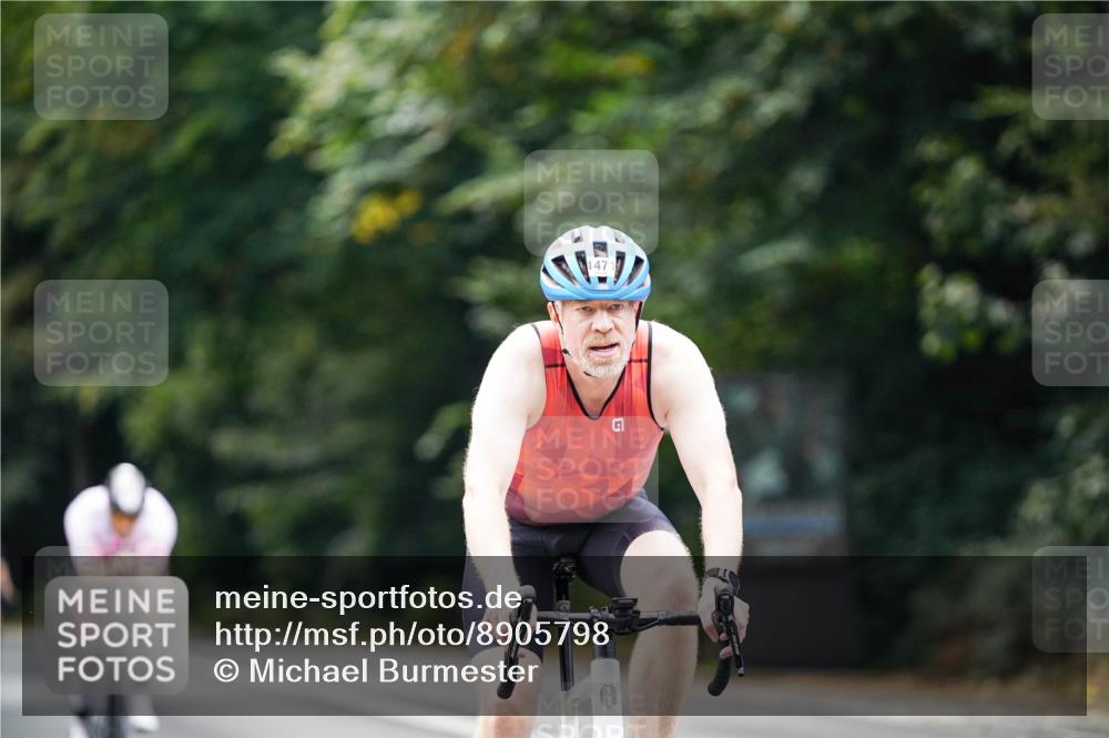 14.09.2025 - Stadtparktriathlon Michael Burmester http://msf.ph/oto/8905798 14.09.2025 13:15:16 Radfahren 1451, 1456, 1471, 1514, 1538 meine-sportfotos.de