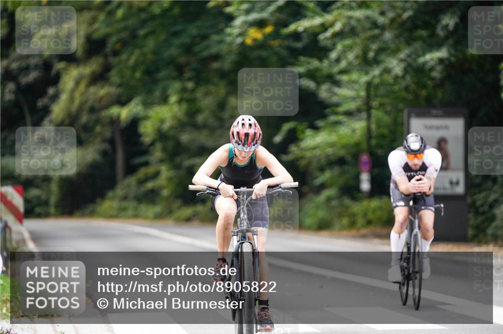 14.09.2025 - Stadtparktriathlon Michael Burmester http://msf.ph/oto/8905822 14.09.2025 13:16:02 Radfahren 1442, 1492 meine-sportfotos.de