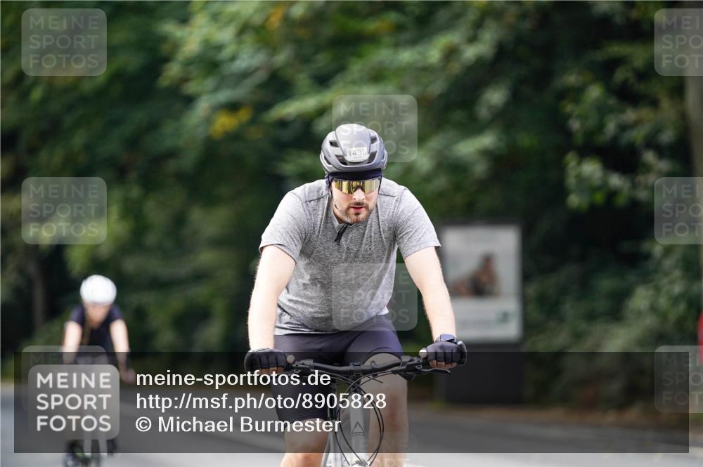 14.09.2025 - Stadtparktriathlon Michael Burmester http://msf.ph/oto/8905828 14.09.2025 13:16:30 Radfahren 1334, 1443, 1496 meine-sportfotos.de