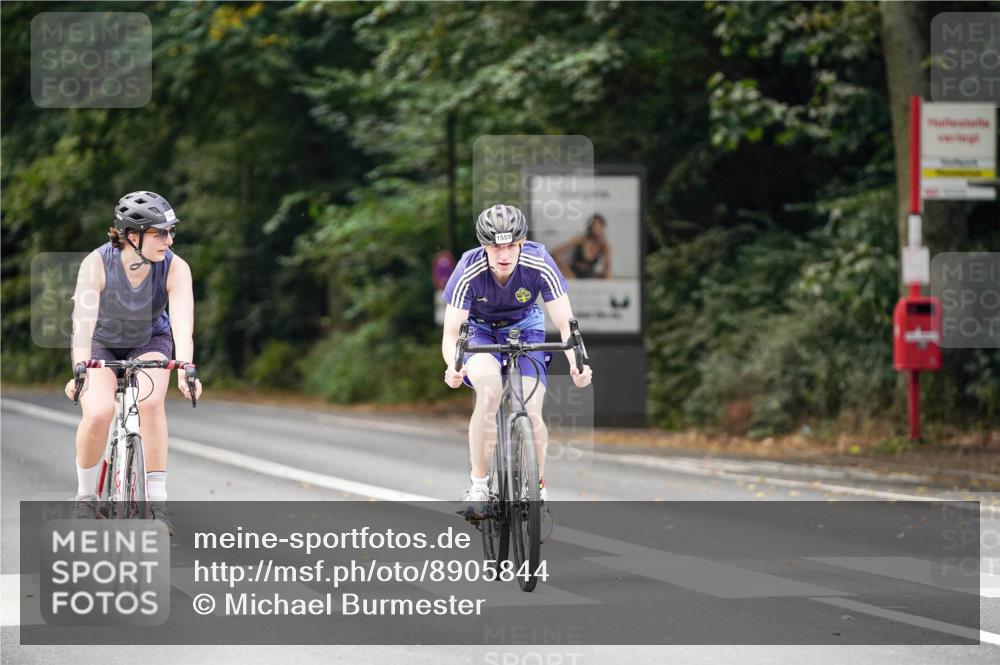 14.09.2025 - Stadtparktriathlon Michael Burmester http://msf.ph/oto/8905844 14.09.2025 13:17:03 Radfahren 1432, 1460, 1462, 1477, 1532, 1559 meine-sportfotos.de