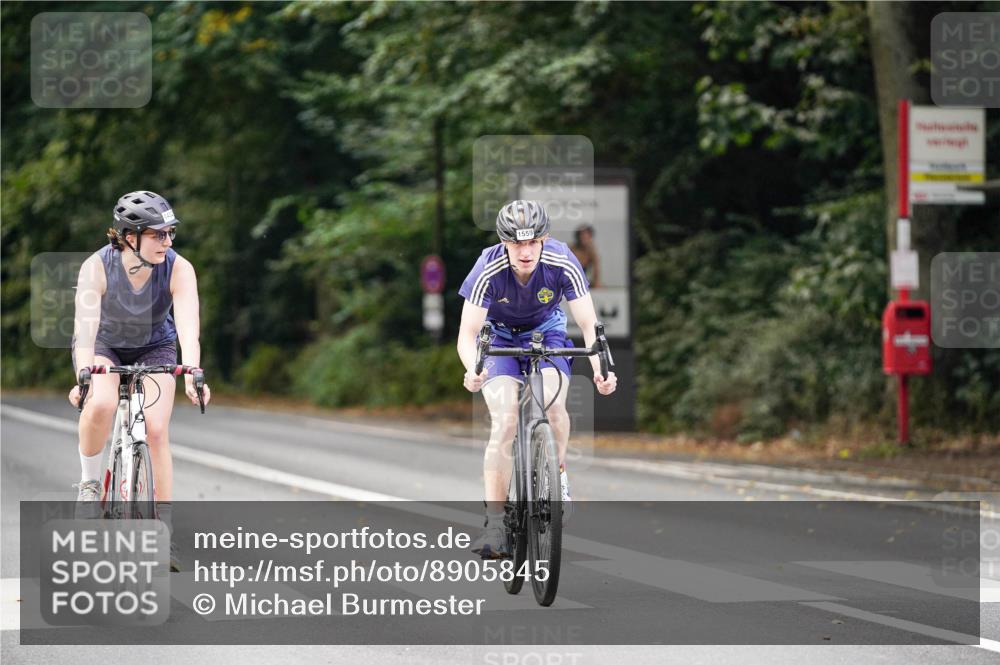 14.09.2025 - Stadtparktriathlon Michael Burmester http://msf.ph/oto/8905845 14.09.2025 13:17:03 Radfahren 1432, 1460, 1462, 1477, 1532, 1559 meine-sportfotos.de