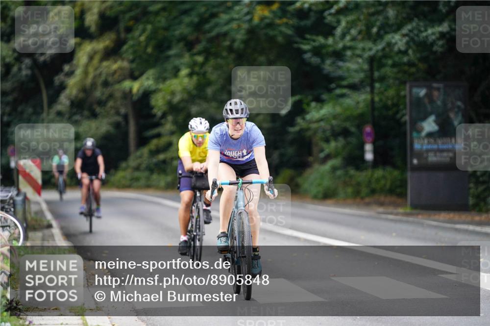 14.09.2025 - Stadtparktriathlon Michael Burmester http://msf.ph/oto/8905848 14.09.2025 13:17:06 Radfahren 1432, 1460, 1462, 1477, 1532, 1559 meine-sportfotos.de