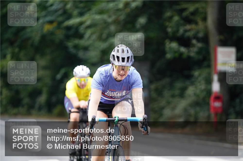 14.09.2025 - Stadtparktriathlon Michael Burmester http://msf.ph/oto/8905850 14.09.2025 13:17:07 Radfahren 1432, 1460, 1462, 1477, 1559 meine-sportfotos.de