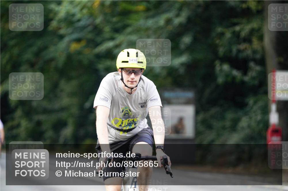 14.09.2025 - Stadtparktriathlon Michael Burmester http://msf.ph/oto/8905865 14.09.2025 13:17:25 Radfahren 1427, 1498, 1507, 1517, 1554 meine-sportfotos.de