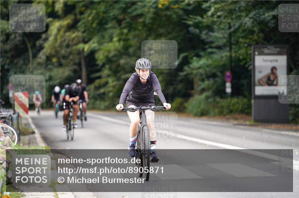 14.09.2025 - Stadtparktriathlon Michael Burmester http://msf.ph/oto/8905871 14.09.2025 13:17:31 Radfahren 1427, 1488, 1498, 1499, 1510, 1517, 1544, 1554 meine-sportfotos.de