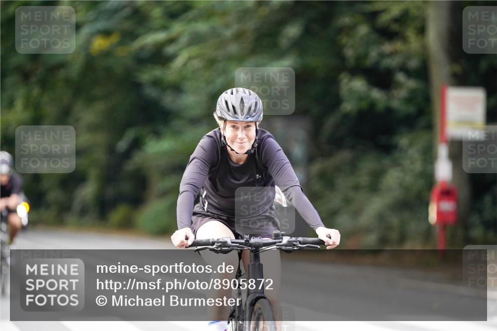 14.09.2025 - Stadtparktriathlon Michael Burmester http://msf.ph/oto/8905872 14.09.2025 13:17:32 Radfahren 1427, 1488, 1499, 1510, 1544, 1554 meine-sportfotos.de