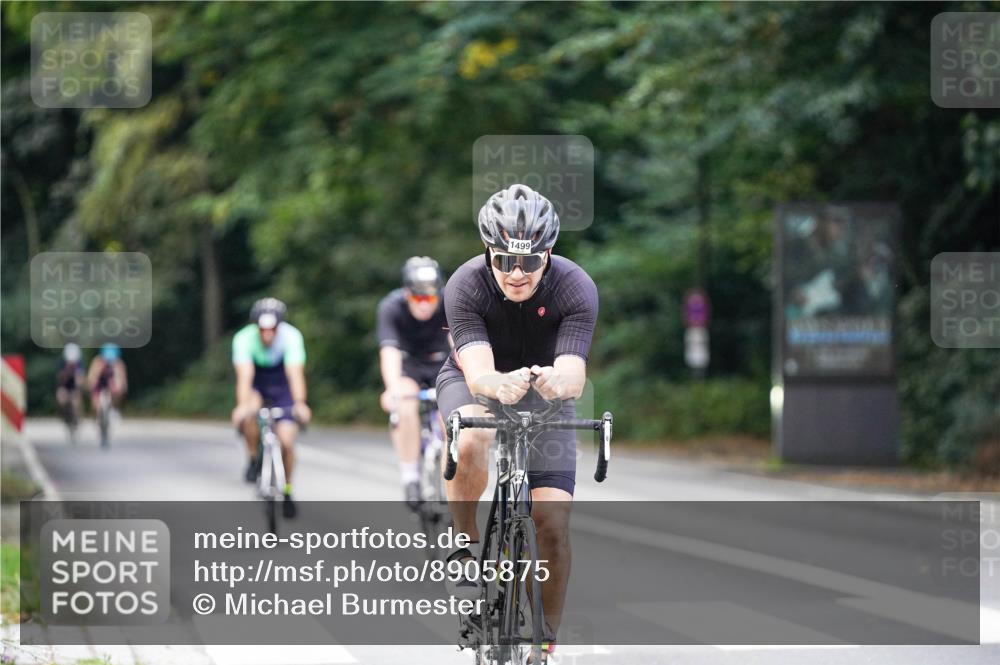 14.09.2025 - Stadtparktriathlon Michael Burmester http://msf.ph/oto/8905875 14.09.2025 13:17:34 Radfahren 1427, 1488, 1499, 1510, 1544, 1554 meine-sportfotos.de