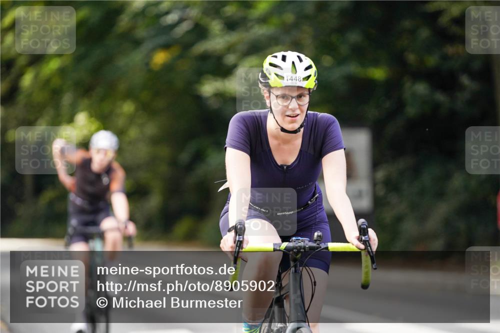 14.09.2025 - Stadtparktriathlon Michael Burmester http://msf.ph/oto/8905902 14.09.2025 13:17:57 Radfahren 1448, 1515, 1534 meine-sportfotos.de
