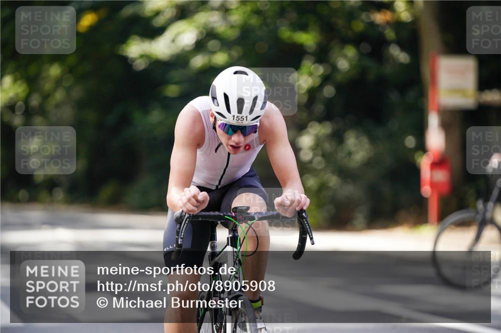 14.09.2025 - Stadtparktriathlon Michael Burmester http://msf.ph/oto/8905908 14.09.2025 13:18:11 Radfahren 1329, 1551 meine-sportfotos.de