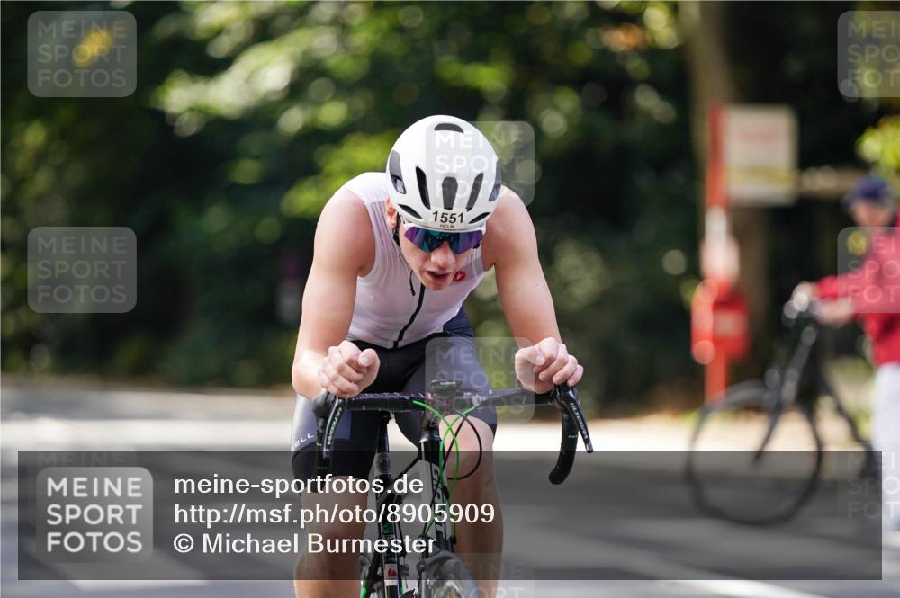 14.09.2025 - Stadtparktriathlon Michael Burmester http://msf.ph/oto/8905909 14.09.2025 13:18:11 Radfahren 1329, 1551 meine-sportfotos.de