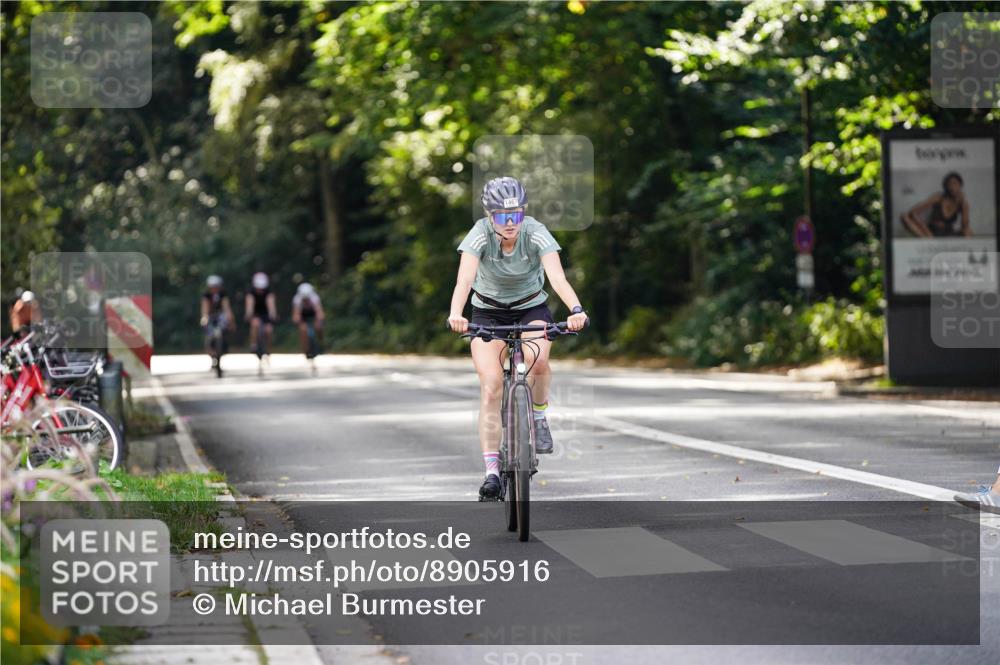 14.09.2025 - Stadtparktriathlon Michael Burmester http://msf.ph/oto/8905916 14.09.2025 13:18:24 Radfahren 1329, 1447, 1467, 1545 meine-sportfotos.de