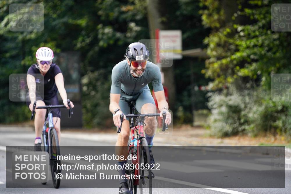 14.09.2025 - Stadtparktriathlon Michael Burmester http://msf.ph/oto/8905922 14.09.2025 13:18:33 Radfahren 1436, 1453, 1480, 1501, 1521, 1543, 1545 meine-sportfotos.de