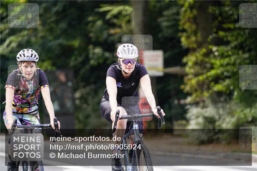 14.09.2025 - Stadtparktriathlon Michael Burmester http://msf.ph/oto/8905924 14.09.2025 13:18:34 Radfahren 1436, 1453, 1480, 1501, 1521, 1543, 1545 meine-sportfotos.de
