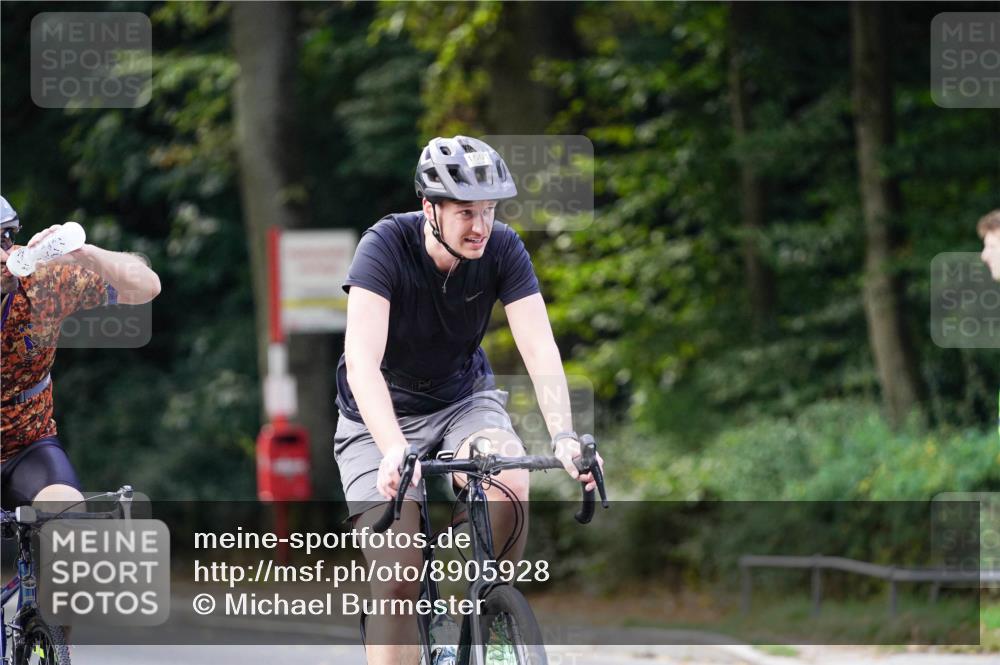 14.09.2025 - Stadtparktriathlon Michael Burmester http://msf.ph/oto/8905928 14.09.2025 13:18:39 Radfahren 1436, 1453, 1480, 1501, 1508, 1521, 1543 meine-sportfotos.de