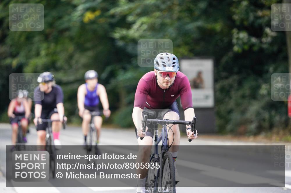 14.09.2025 - Stadtparktriathlon Michael Burmester http://msf.ph/oto/8905935 14.09.2025 13:18:49 Radfahren 1431, 1489, 1493, 1508, 1519, 1539 meine-sportfotos.de