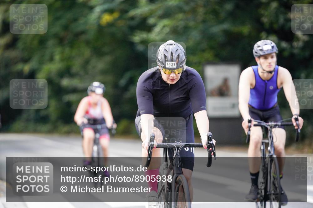 14.09.2025 - Stadtparktriathlon Michael Burmester http://msf.ph/oto/8905938 14.09.2025 13:18:51 Radfahren 1431, 1489, 1493, 1508, 1519, 1539 meine-sportfotos.de