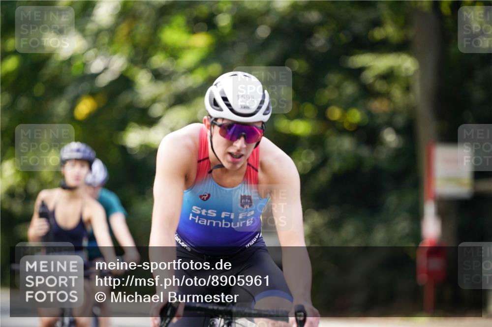 14.09.2025 - Stadtparktriathlon Michael Burmester http://msf.ph/oto/8905961 14.09.2025 13:19:20 Radfahren 1438, 1439, 1527, 1546, 1598 meine-sportfotos.de