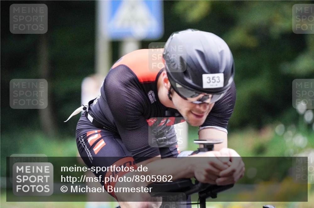 14.09.2025 - Stadtparktriathlon Michael Burmester http://msf.ph/oto/8905962 14.09.2025 09:03:19 Radfahren 337, 349, 350, 353 meine-sportfotos.de