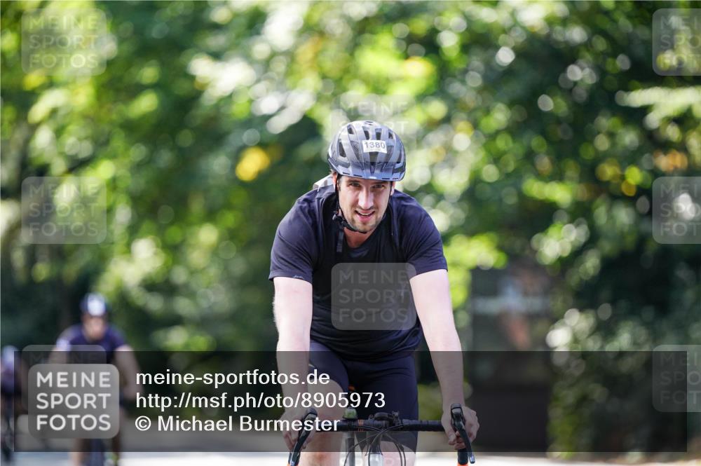 14.09.2025 - Stadtparktriathlon Michael Burmester http://msf.ph/oto/8905973 14.09.2025 13:19:31 Radfahren 1473, 1476, 1484, 1546, 1558, 1611 meine-sportfotos.de