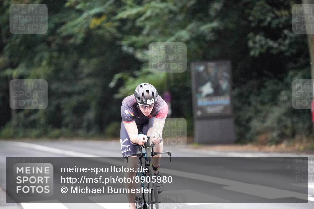 14.09.2025 - Stadtparktriathlon Michael Burmester http://msf.ph/oto/8905980 14.09.2025 09:03:30 Radfahren 322, 349 meine-sportfotos.de