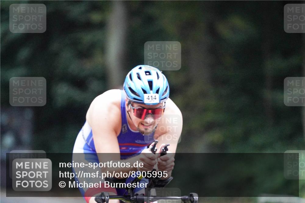 14.09.2025 - Stadtparktriathlon Michael Burmester http://msf.ph/oto/8905995 14.09.2025 09:03:56 Radfahren 311, 325, 336, 414 meine-sportfotos.de